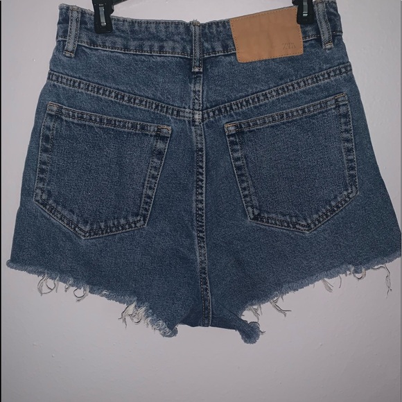 Zara High Waisted Jean Shorts - Picture 2 of 8